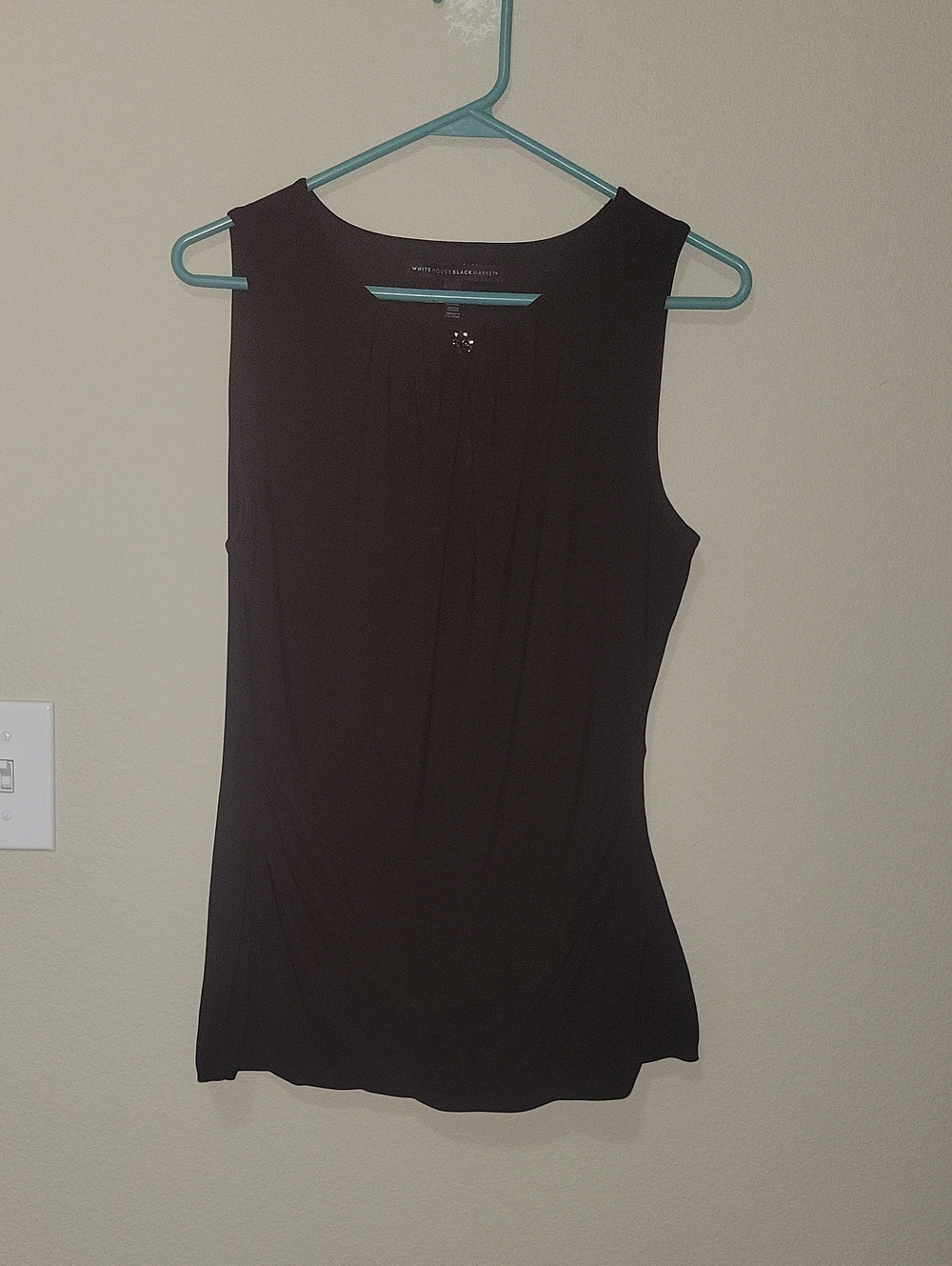 White House Black Market Black Sleeveless Scoop Neck Tank